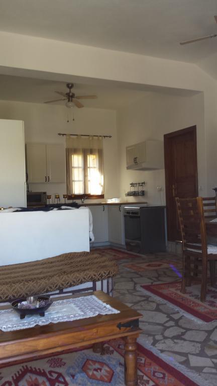 P&M House Villa Megisti ภายนอก รูปภาพ
